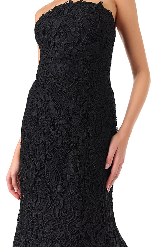 Monique Lhuillier strapless black lace mermaid gown  - lace detailing.