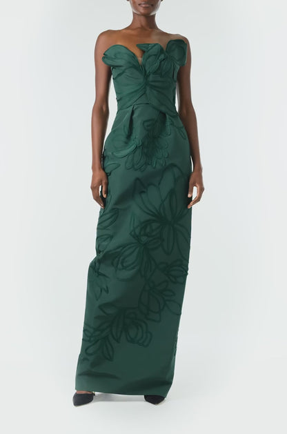 Monique Lhuillier Fall 2024 Strapless, floral embroidered column gown with asymmetric neckline and nude tulle insert in Juniper green - video.