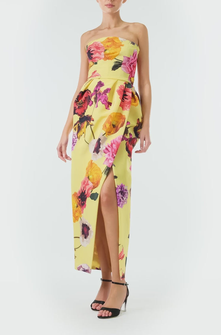 Monique Lhuillier Fall 2024 Strapless cocktail dress with draped front skirt and high leg slit in Soleil Floral printed silk faille - video.