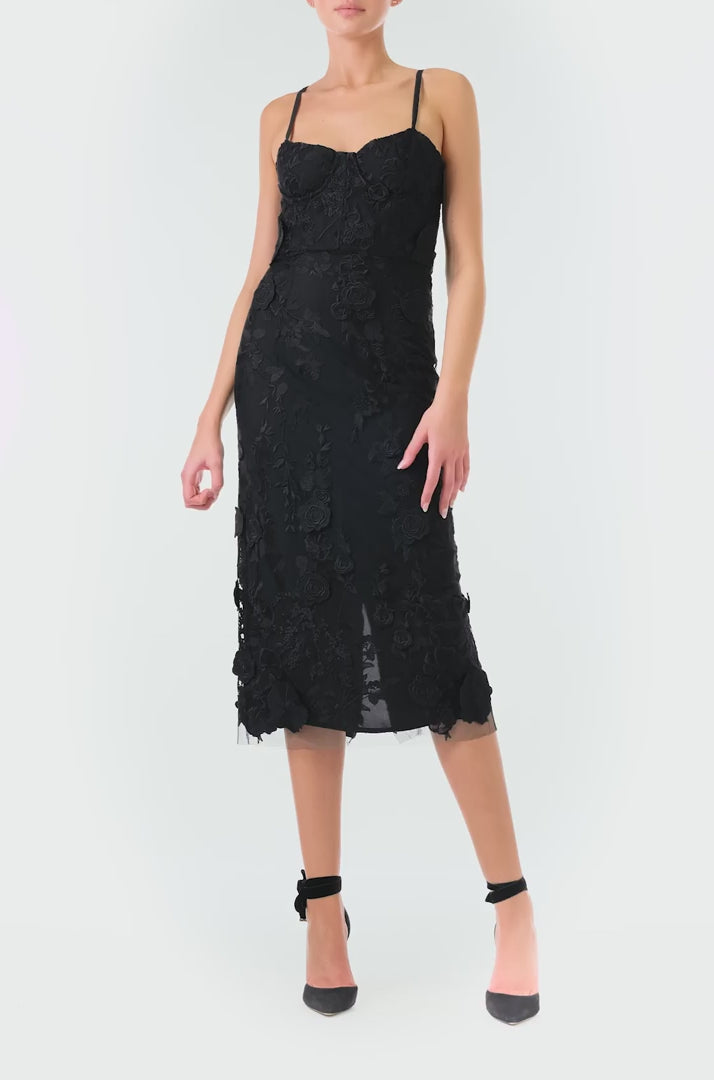 Monique Lhuillier Fall 2024 spaghetti strap lace midi dress with corseted bodice in Noir 3D lace- video.